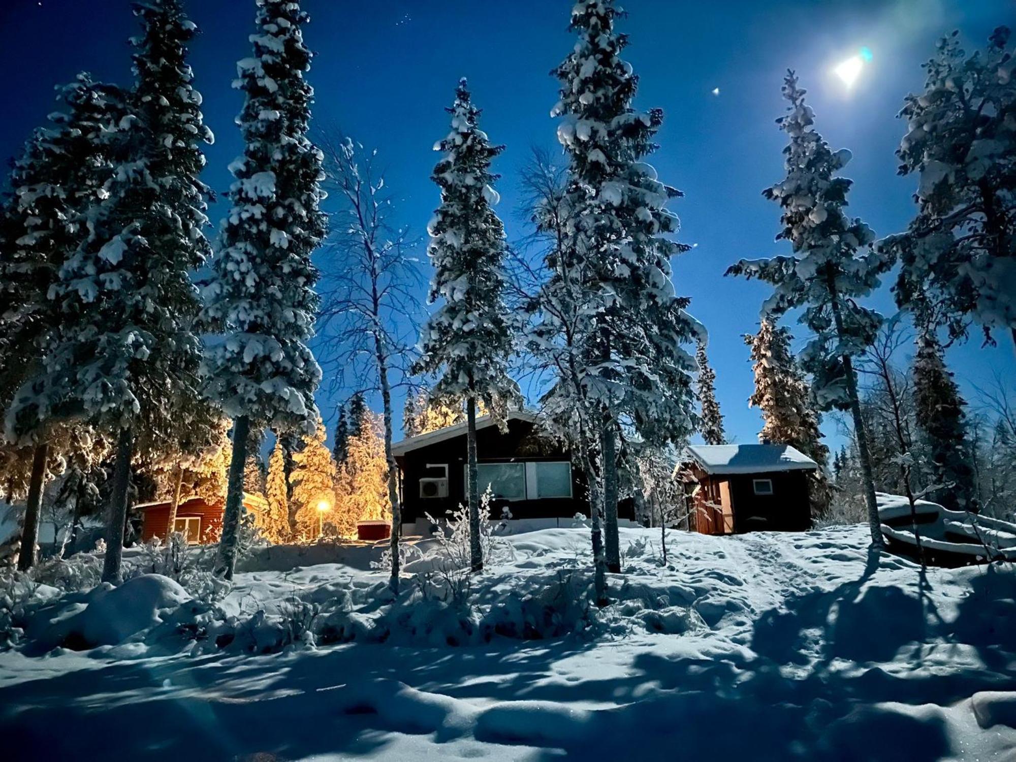 Villa Camp Caroli Family House Jukkasjärvi Esterno foto