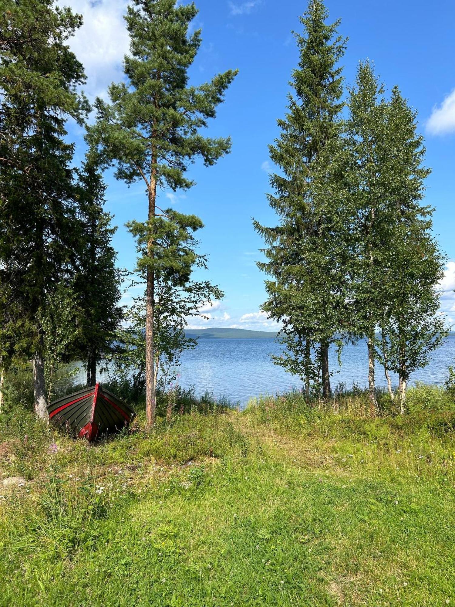 Villa Camp Caroli Family House Jukkasjärvi Esterno foto